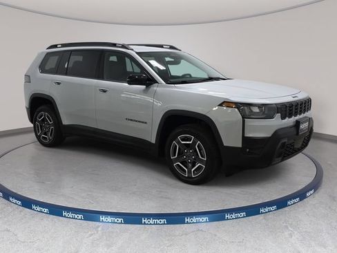 Used 2026 Jeep Cherokee Limited AWD/4WD image 4