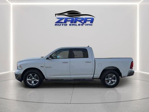 Used 2017 RAM 1500 Lone Star AWD/4WD image 4