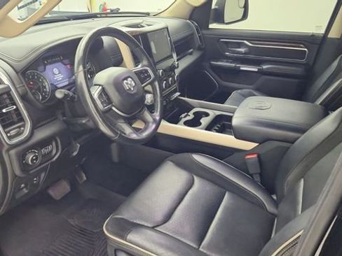 Used 2019 RAM 1500 Laramie AWD/4WD image 9