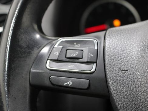 Used 2014 Volkswagen Tiguan SE FWD image 11