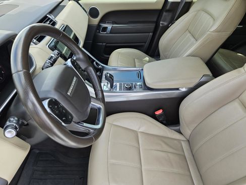 Used 2019 Land Rover Range Rover Sport SE AWD/4WD image 11