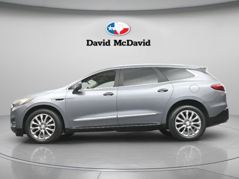 Used 2018 Buick Enclave Premium w/ Experience Buick Package image 4