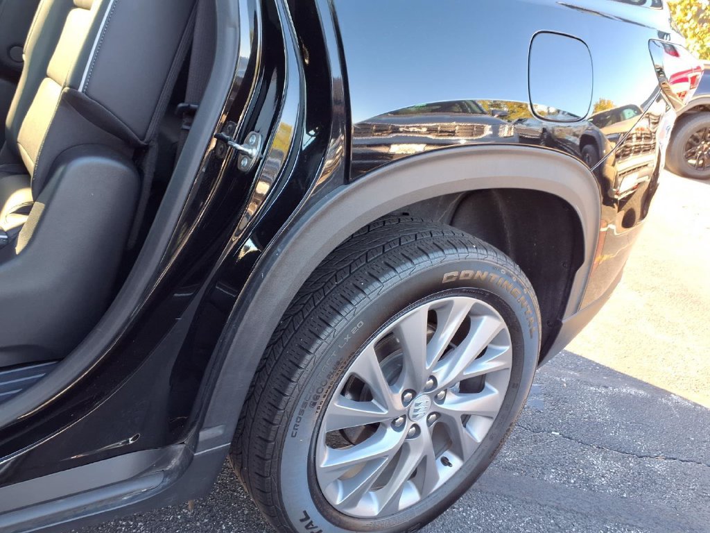 Used 2025 Buick Enclave Preferred FWD image 29