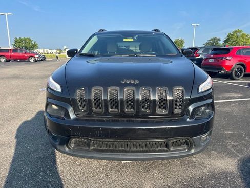 Used 2015 Jeep Cherokee Limited AWD/4WD image 2
