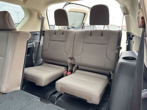 Used 2022 Lexus GX 460 Premium w/ Premium Package image 26