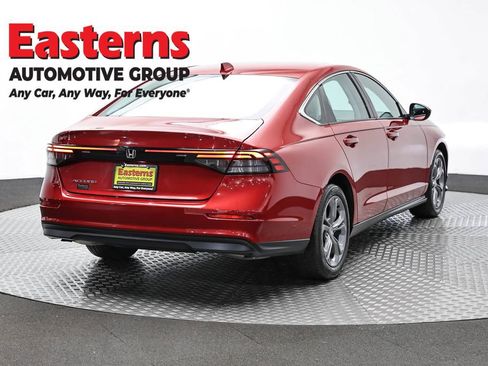 Used 2023 Honda Accord EX image 5