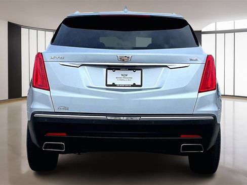 Used 2017 Cadillac XT5 Premium Luxury image 4