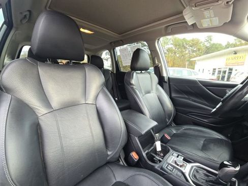 Used 2021 Subaru Forester Limited image 20