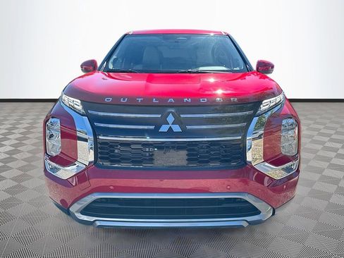 New 2026 Mitsubishi Outlander SE image 2