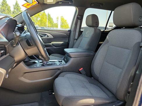 Used 2023 Chevrolet Traverse LT AWD/4WD image 23