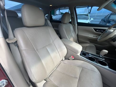 Used 2014 Nissan Altima 3.5 SL w/ Technology Package FWD image 13