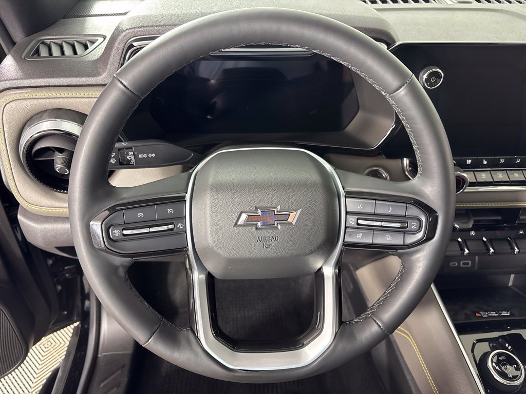 Certified 2024 Chevrolet Colorado ZR2 w/ ZR2 Convenience Package III AWD/4WD image 31