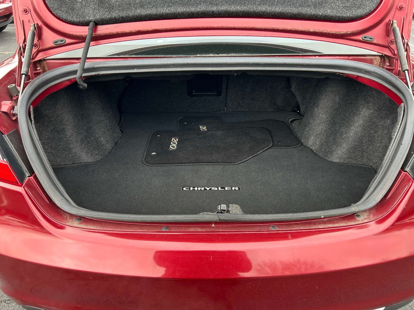 Used 2013 Chrysler 200 Limited w/ Sun/Sound Group FWD image 13