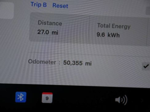 Used 2021 Tesla Model Y 2WD image 35