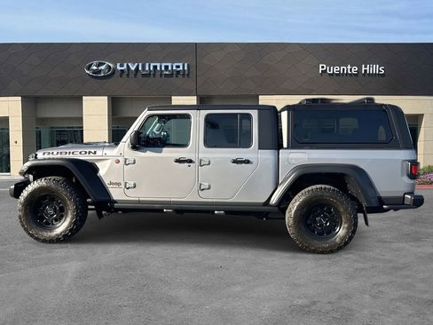 Used 2020 Jeep Gladiator Rubicon image 3