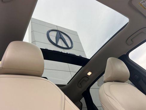 Used 2019 INFINITI QX50 Luxe w/ Navigation Package image 17