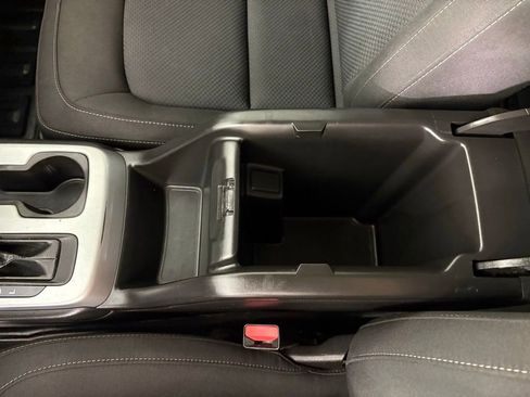 Used 2022 Chevrolet Colorado LT w/ Fleet Safety Package image 31