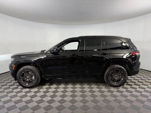 Used 2025 Jeep Grand Cherokee Limited 4xe image 9