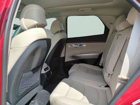 Certified 2023 Genesis GV70 2.5T w/ Select Package image 13