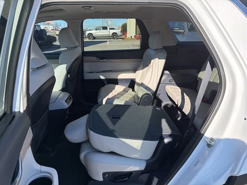 Used 2021 Hyundai Palisade SEL w/ Premium Package image 29