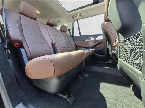 Certified 2024 Mercedes-Benz GLS 450 4MATIC image 19