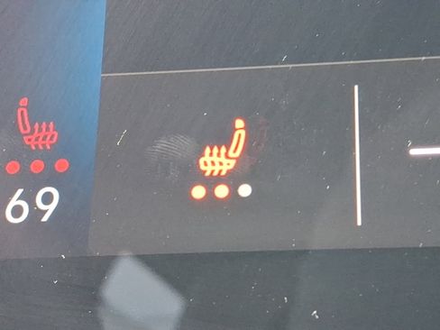 Used 2023 Volkswagen ID.4 Pro image 27