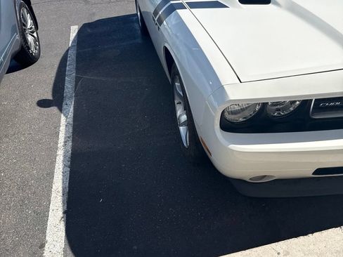 Used 2009 Dodge Challenger R/T RWD image 11