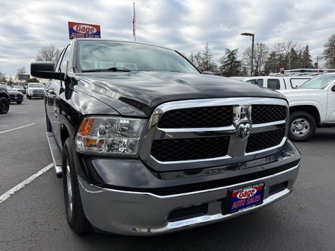 Used 2017 RAM 1500 Classic SLT RWD image 16