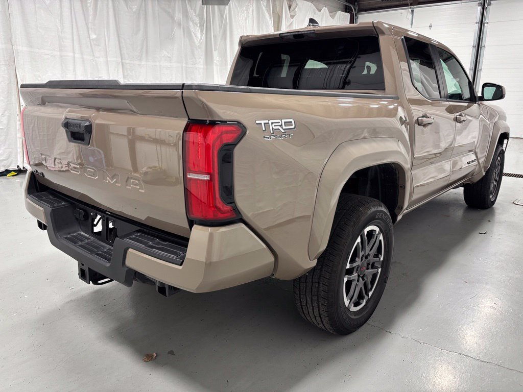 Used 2026 Toyota Tacoma TRD Sport AWD/4WD image 7
