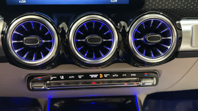 Certified 2026 Mercedes-Benz GLB 250 4MATIC image 23