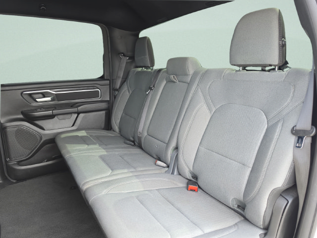 Used 2024 RAM 1500 Big Horn RWD image 28