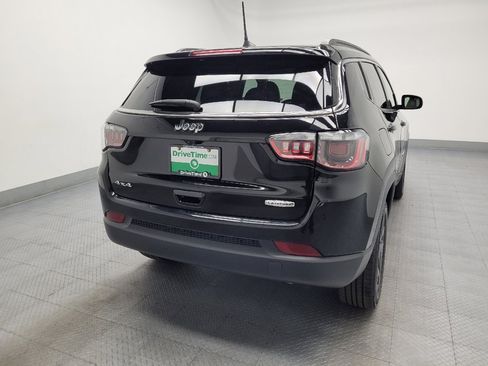 Used 2024 Jeep Compass Latitude AWD/4WD image 7