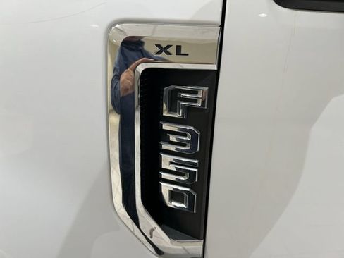 Used 2022 Ford F350 XL w/ Power Equipment Group AWD/4WD image 25