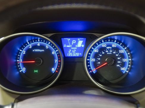 Used 2012 Hyundai Tucson GLS FWD image 36