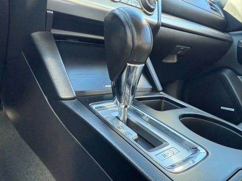 Used 2017 Subaru Legacy 2.5i Limited image 21