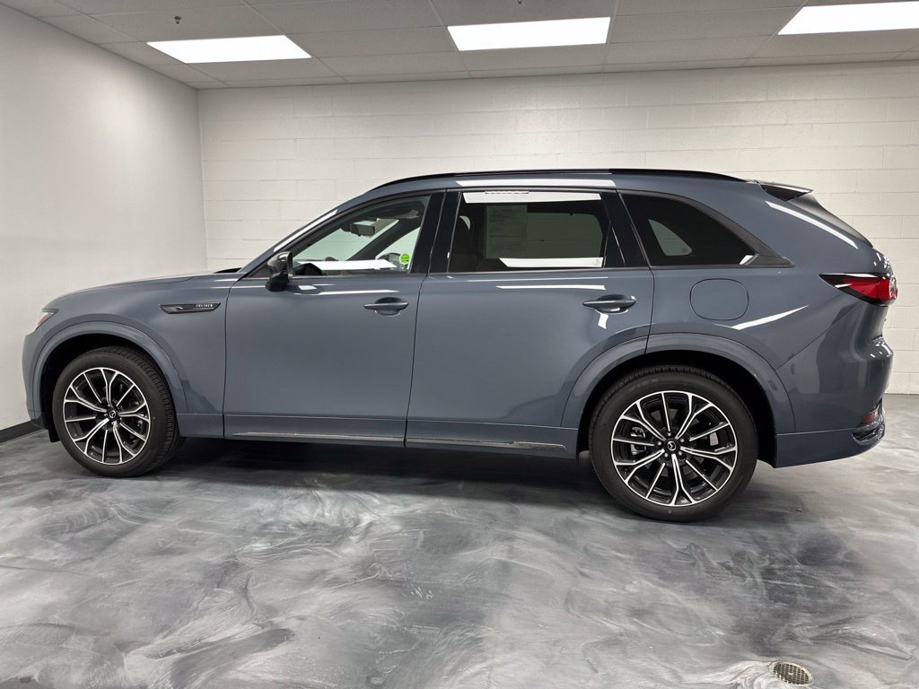 Certified 2025 MAZDA CX-70 3.3 Turbo S w/ Premium Plus AWD/4WD image 12