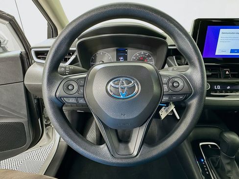 Certified 2025 Toyota Corolla LE FWD image 11