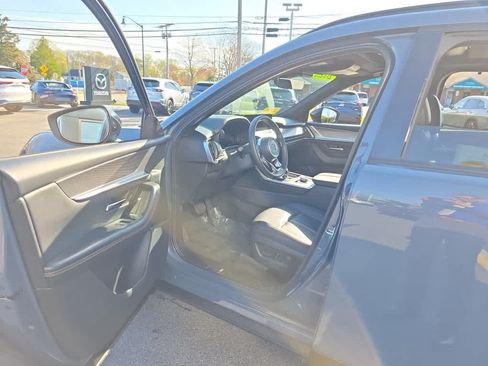 Used 2025 MAZDA CX-70 Plug-In Hybrid w/ Premium Plus AWD/4WD image 11