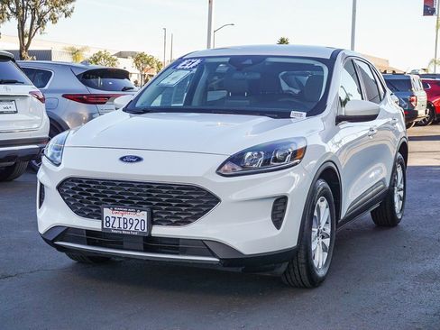 Used 2021 Ford Escape SE image 8