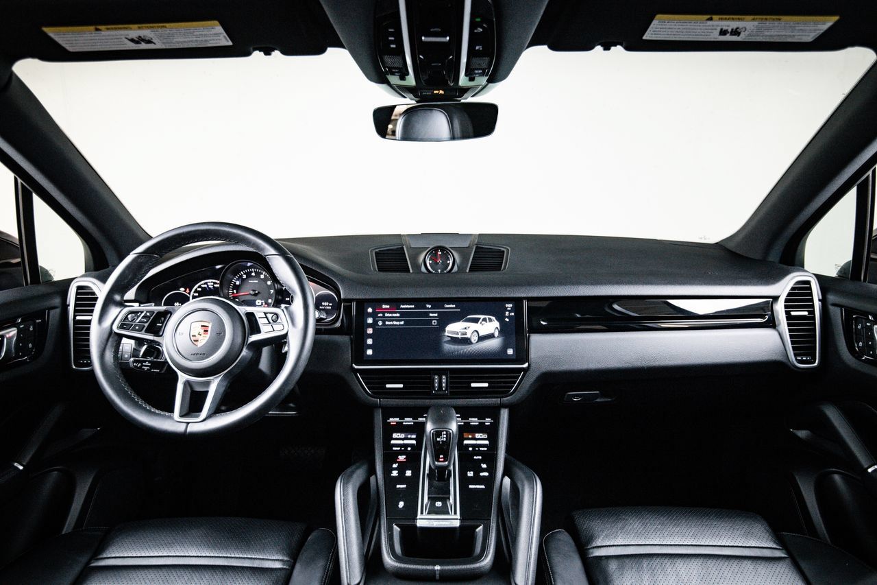 Certified 2023 Porsche Cayenne AWD/4WD image 25