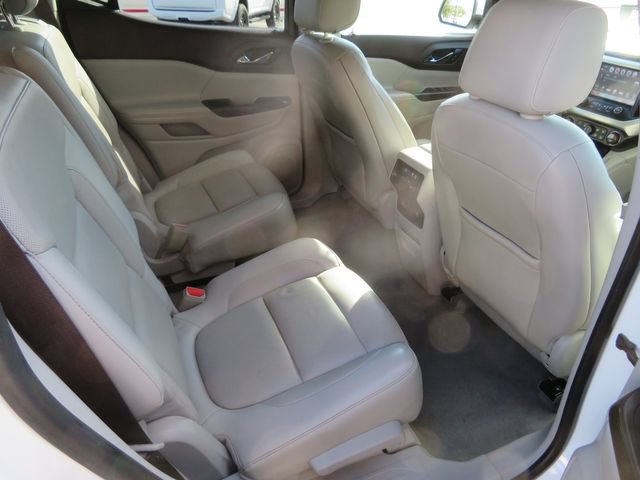 Used 2017 GMC Acadia SLT w/ LPO, Cargo Package FWD image 14