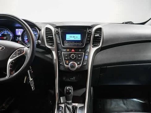 Used 2016 Hyundai Elantra GT image 13