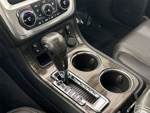 Used 2014 GMC Acadia SLT image 28