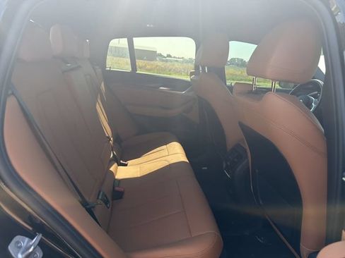 Used 2025 BMW X4 M40i AWD/4WD image 3