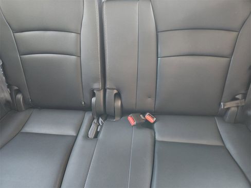 Certified 2022 Honda Pilot Touring image 31