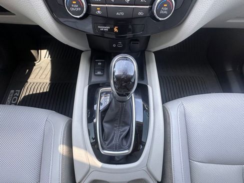 Used 2021 Nissan Rogue Sport SL image 22