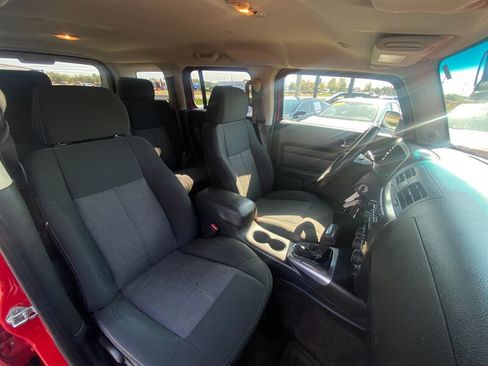 Used 2006 HUMMER H3 image 12