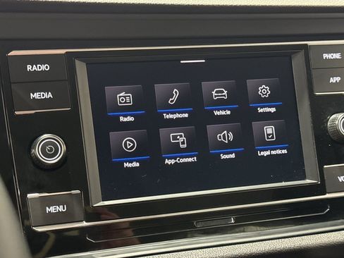 Used 2024 Volkswagen Jetta S image 3