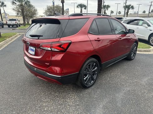 Used 2022 Chevrolet Equinox RS w/ RS Leather Package image 6