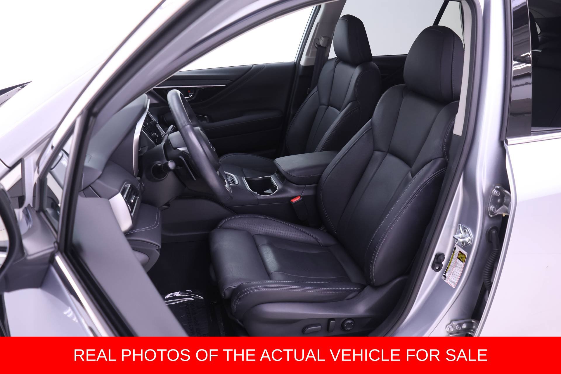 Used 2025 Subaru Outback Touring w/ Popular Package #2 AWD/4WD image 4
